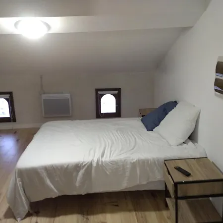 Chez Amandine Apartment *